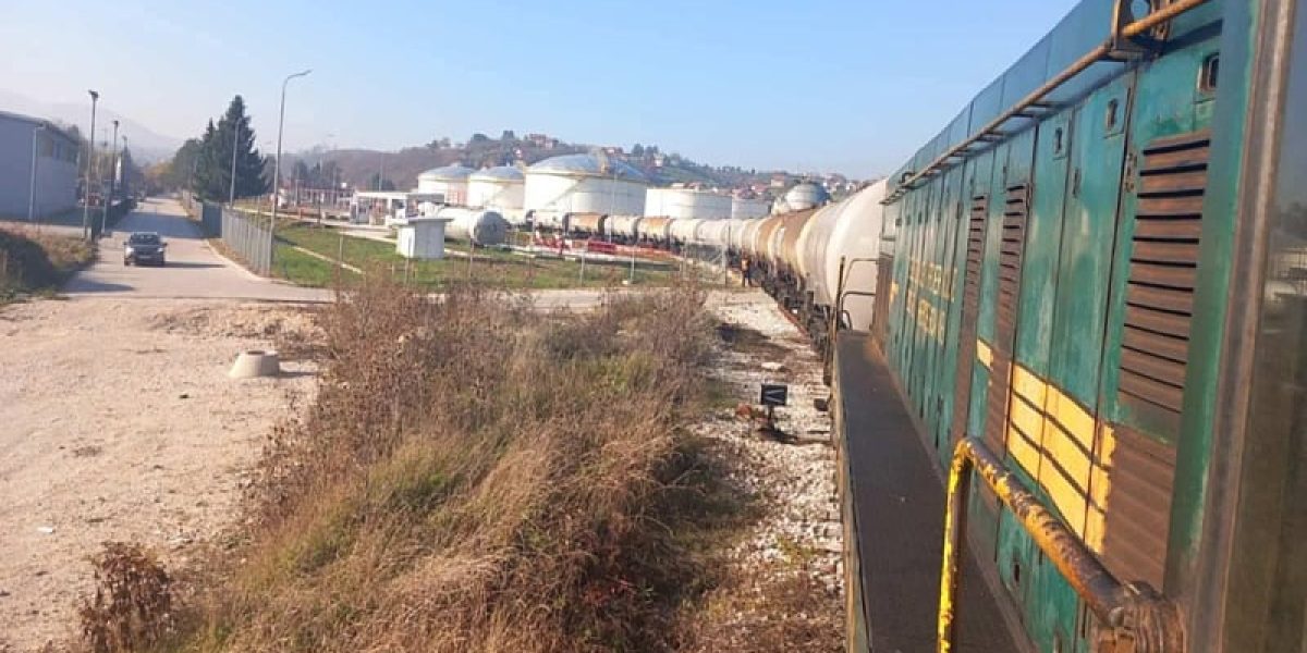Snabdijevanje će se vršiti željeznicom iz terminala Ploče u terminal Blažuj